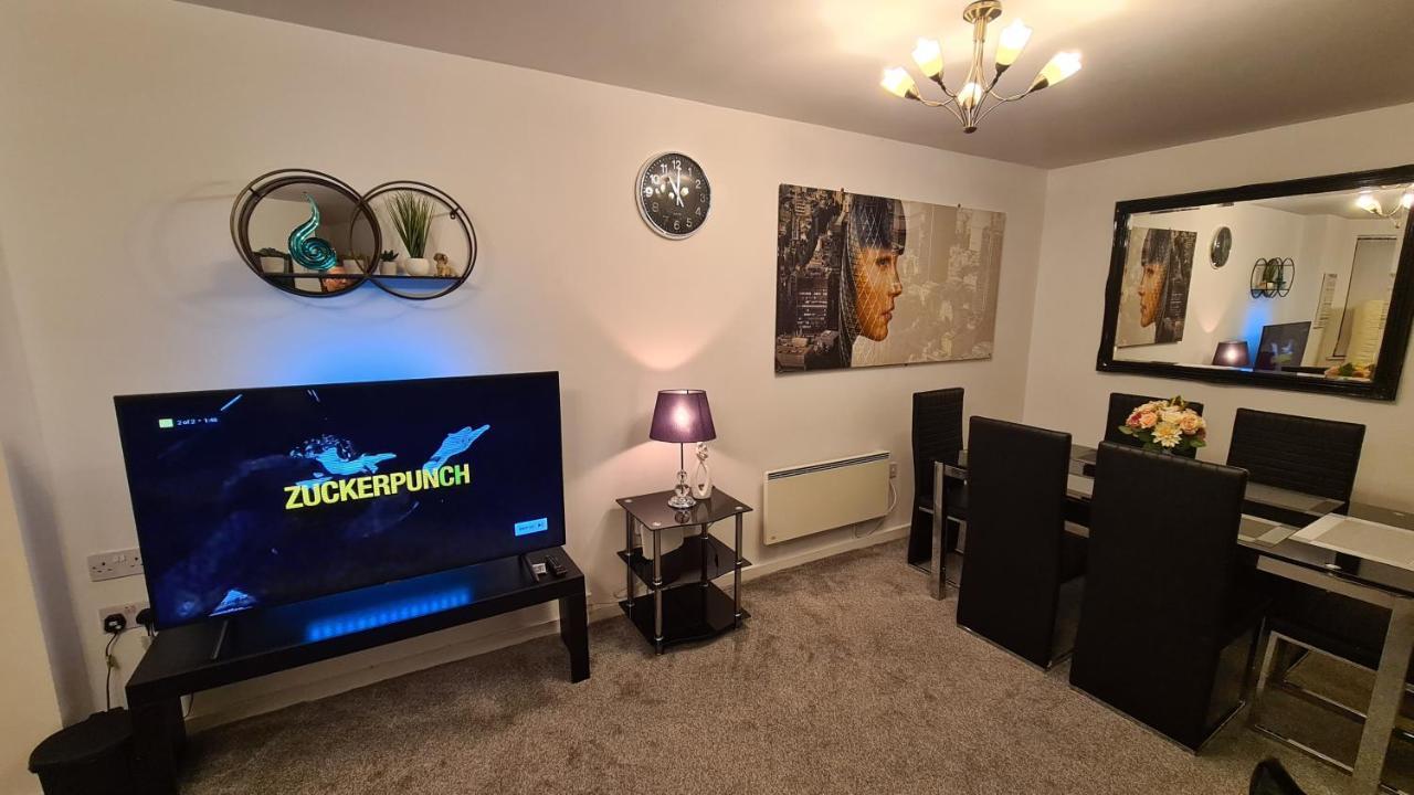 Luxury 2 Bed Apt With Free Wi-Fi & Parking Манчестър Екстериор снимка
