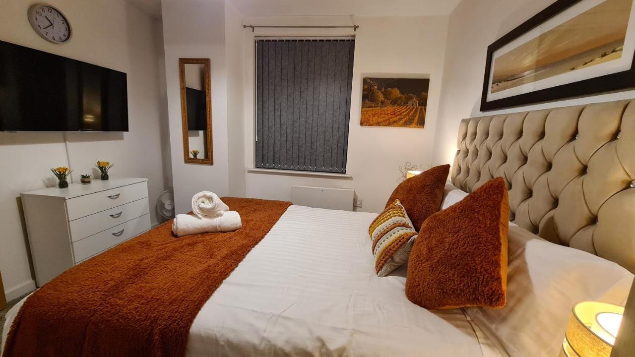 Luxury 2 Bed Apt With Free Wi-Fi & Parking Манчестър Екстериор снимка